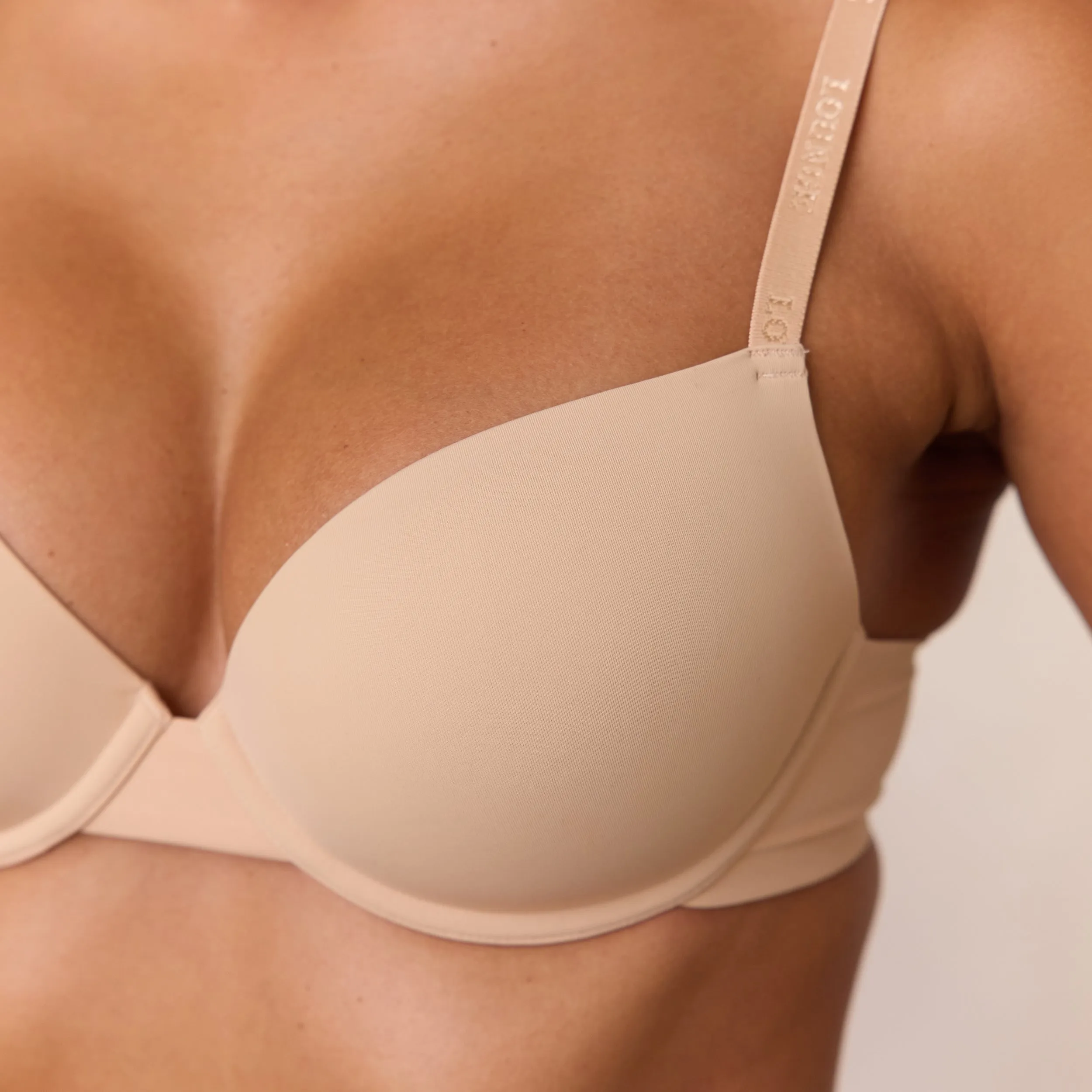 Everyday Form T-Shirt Bra - Sand